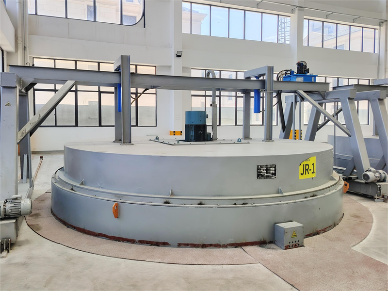 Resistance heating furnace